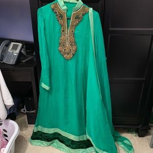 Pakistani flowy dhabka work outfit